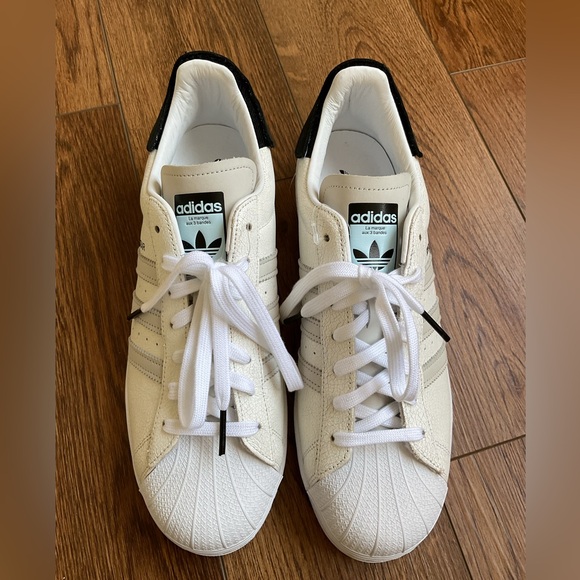 NWOB adidas superstar La marque aux 3 bandes mens shoes 11.5 US . New - Picture 3 of 12